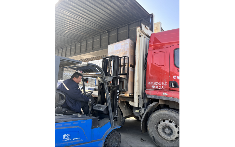 With professional technology and strict process, we ensure that every loading is a safe, efficient and perfect transportation journey.